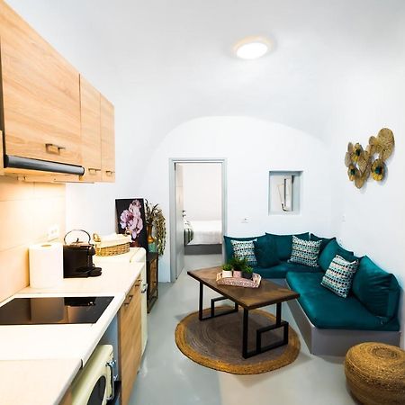 סנטוריני Jessica Apartment With Jacuzzi מראה חיצוני תמונה